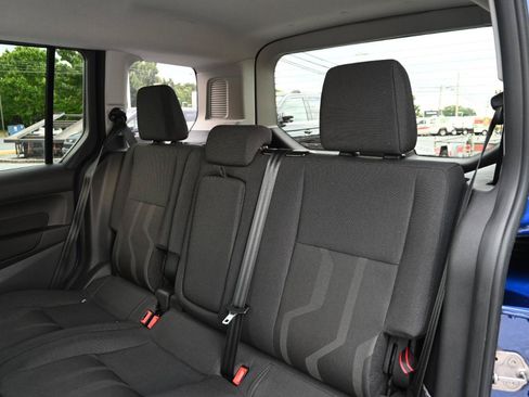 Used 2018 Ford Transit Connect XLT FWD image 16