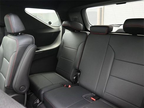 Certified 2024 Chevrolet Traverse Z71 w/ Enhanced Driving Package image 14