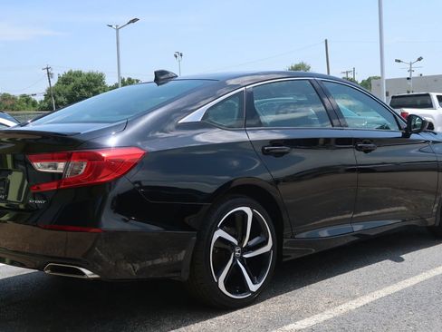 Used 2022 Honda Accord Sport image 14