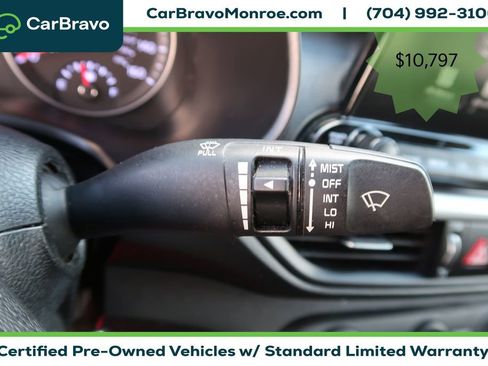 Used 2020 Kia Forte LXS FWD image 19