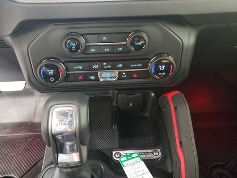 New 2025 Ford Bronco Big Bend w/ Black Diamond Package image 25