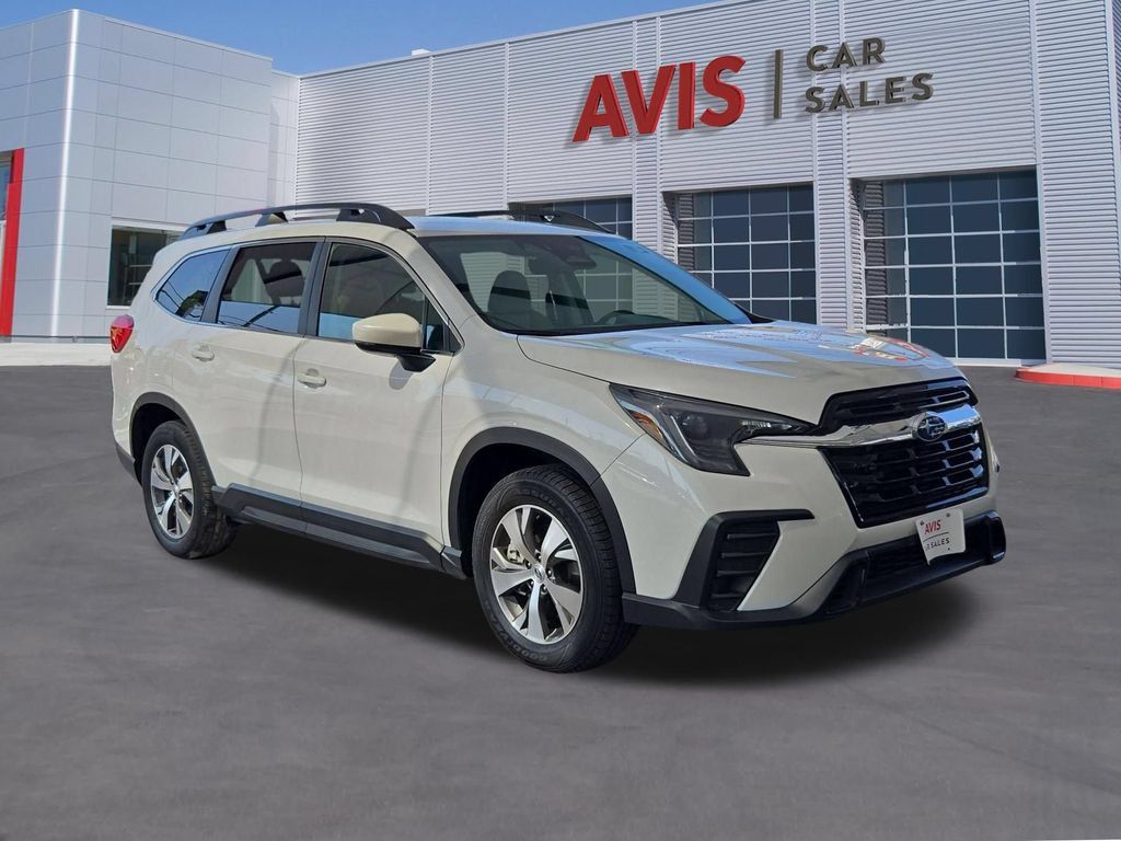 Used 2025 Subaru Ascent Premium AWD/4WD image 3