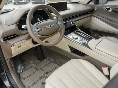 Used 2024 Genesis GV80 2.5T AWD/4WD image 16