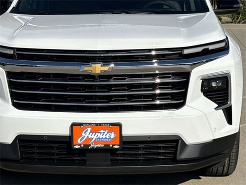 New 2026 Chevrolet Traverse LT w/ Enhanced Driving Package image 8