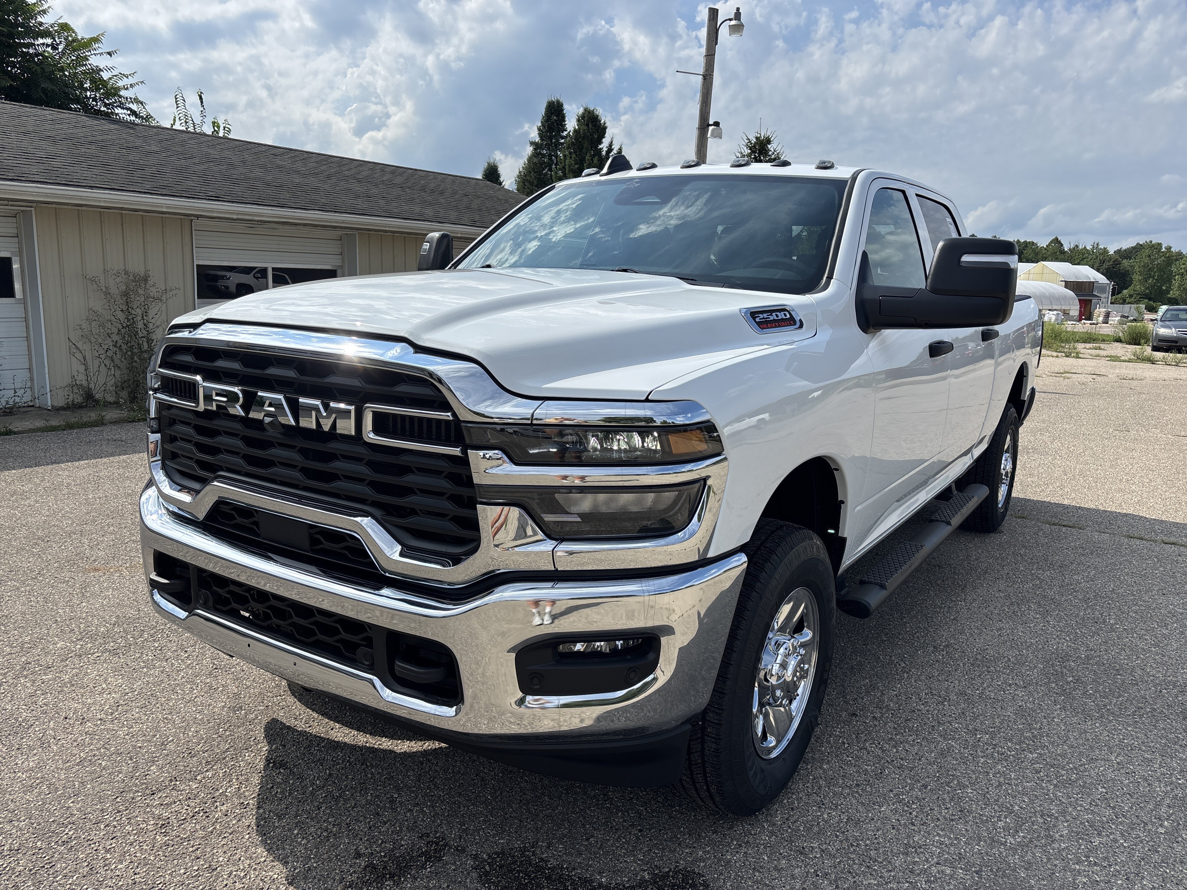 New 2026 RAM 2500 Tradesman AWD/4WD image 10