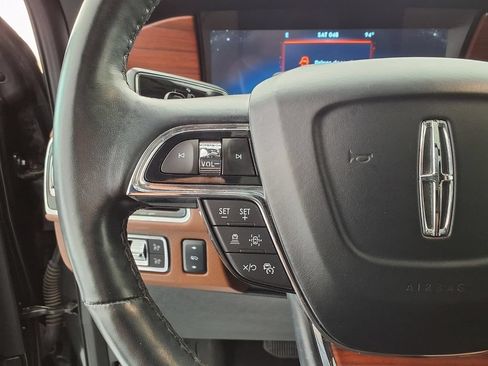 Used 2024 Lincoln Navigator L Reserve AWD/4WD image 6