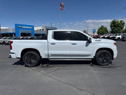 New 2026 Chevrolet Silverado 1500 High Country w/ Technology Package AWD/4WD image 8