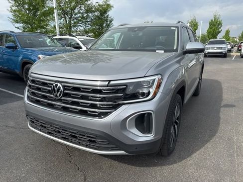 New 2026 Volkswagen Atlas SEL AWD/4WD image 1