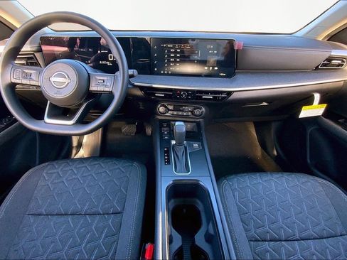 New 2026 Nissan Kicks SV w/ SV Premium Package FWD image 7