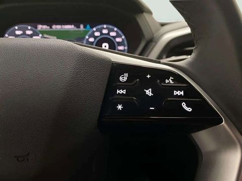 Used 2024 Audi Q4 e-tron Premium Plus w/ Premium Plus image 43