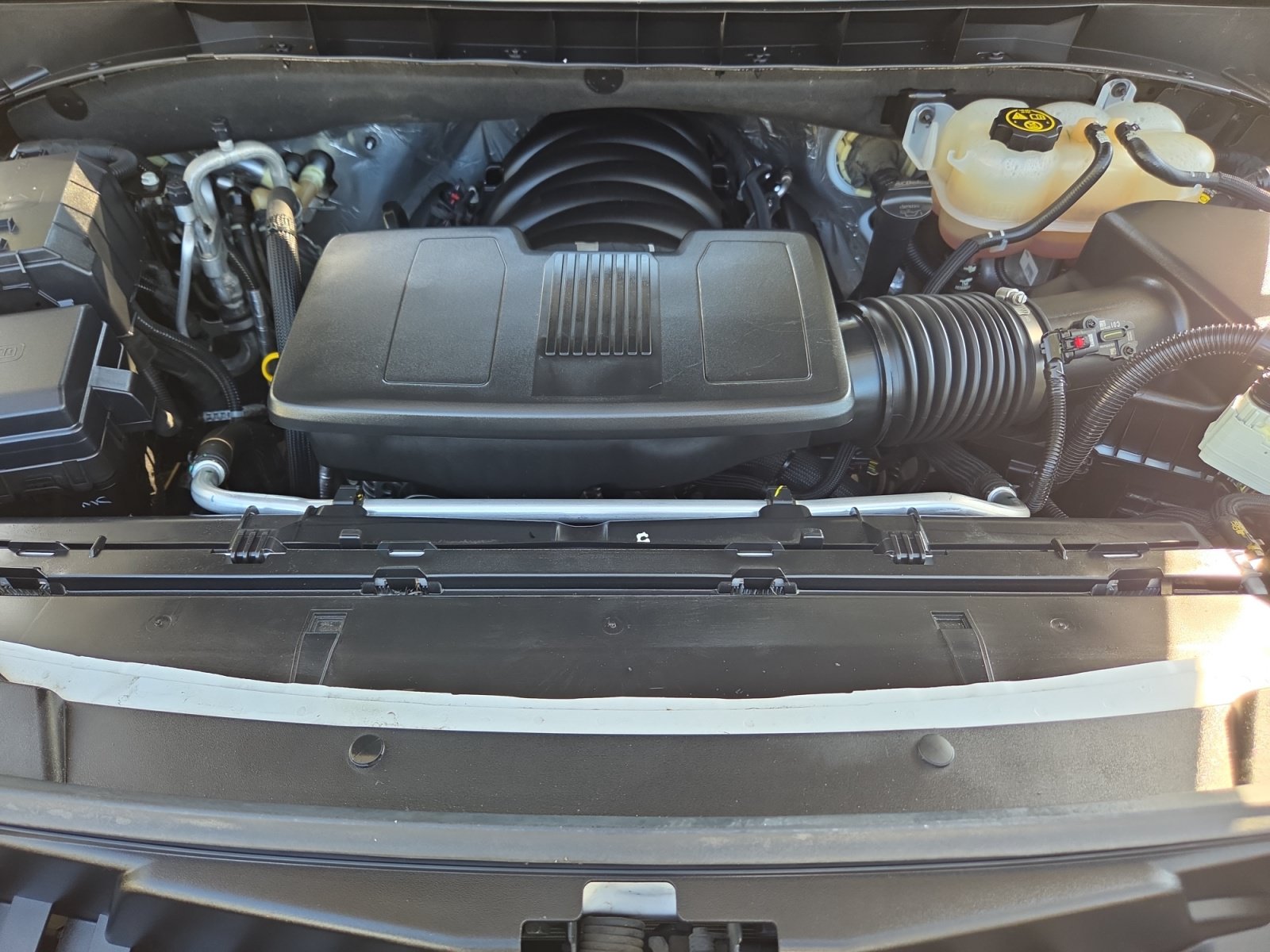 Used 2023 GMC Yukon SLT w/ SLT Premium Package RWD image 21