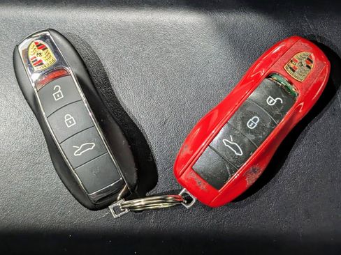 Used 2014 Porsche 911 Carrera image 36
