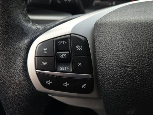 Used 2022 Ford Explorer XLT w/ Equipment Group 202A image 42