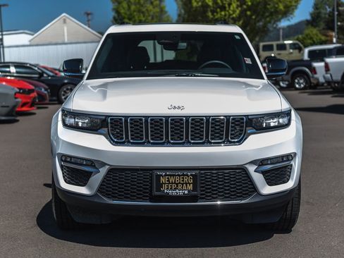 Used 2024 Jeep Grand Cherokee Limited AWD/4WD image 6