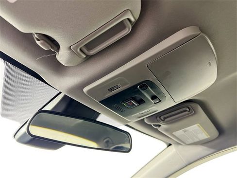 Used 2024 Toyota Camry SE image 11