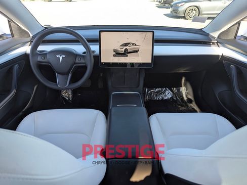 Used 2023 Tesla Model 3 Standard Range image 29