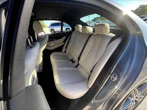 Used 2019 Mercedes-Benz E 300 image 20