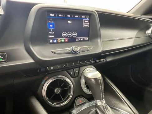 Used 2022 Chevrolet Camaro LT RWD image 10