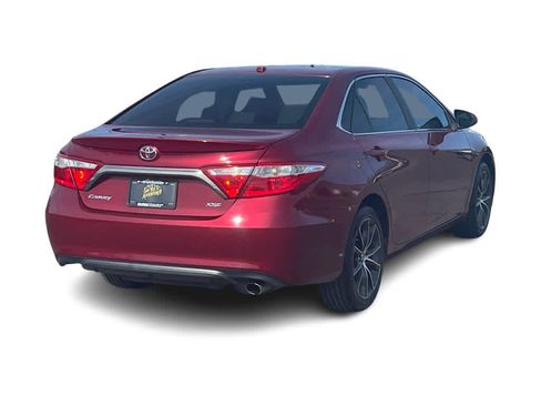 Used 2017 Toyota Camry XSE image 6