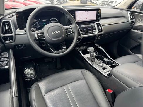 Certified 2023 Kia Sorento SX AWD/4WD image 18