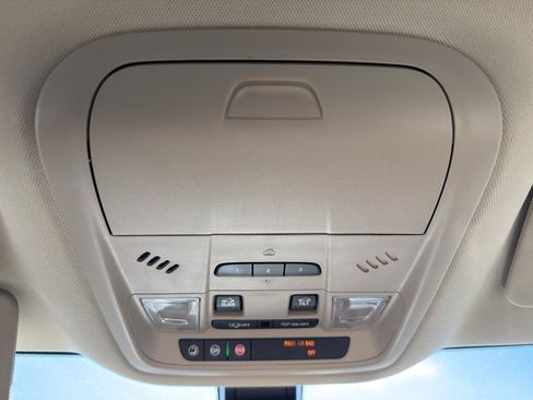 Used 2018 Buick Enclave Essence w/ Trailering Package image 23