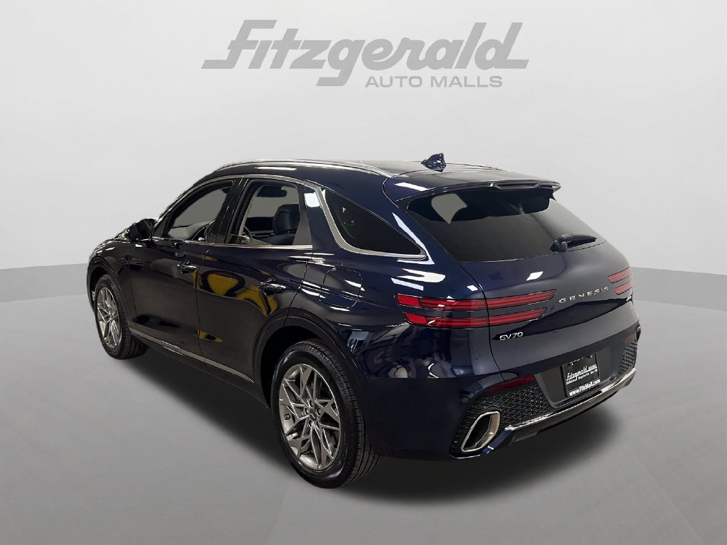 Used 2025 Genesis GV70 2.5T AWD/4WD image 3