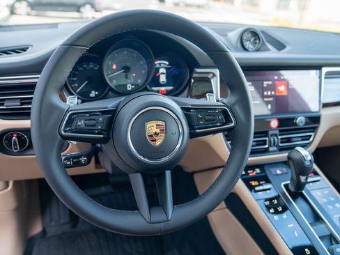 New 2026 Porsche Macan S image 15