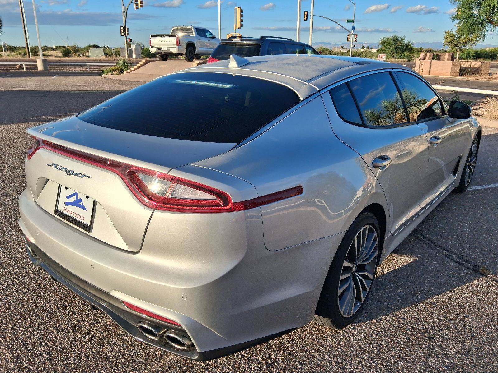 Used 2018 Kia Stinger Premium RWD image 5