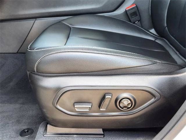 Certified 2023 Jeep Grand Cherokee Limited AWD/4WD image 24