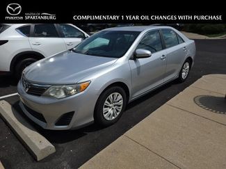 Used 2012 Toyota Camry FWD video 1