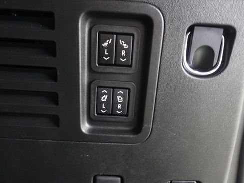 Used 2024 Chevrolet Traverse RS w/ LPO, Floor Liner Package image 24