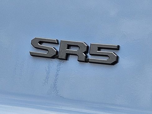 Certified 2025 Toyota 4Runner SR5 AWD/4WD image 30