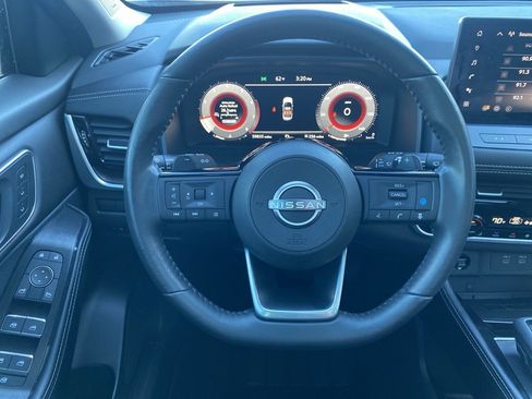 Used 2024 Nissan Rogue Platinum w/ Platinum Premium Package image 23