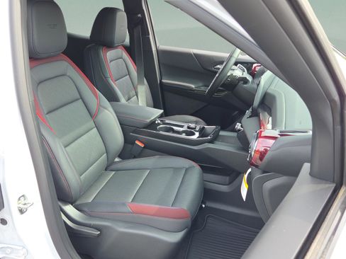 New 2026 Chevrolet Equinox RS FWD image 19