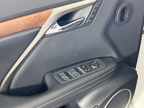 Used 2022 Lexus RX 450hL AWD w/ Premium Package image 17