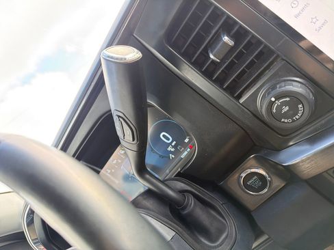 Used 2023 Ford F350 Lariat w/ Lariat Ultimate Package image 29