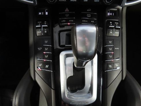 Used 2017 Porsche Cayenne Platinum Edition w/ Premium Package Plus (PJX) image 29