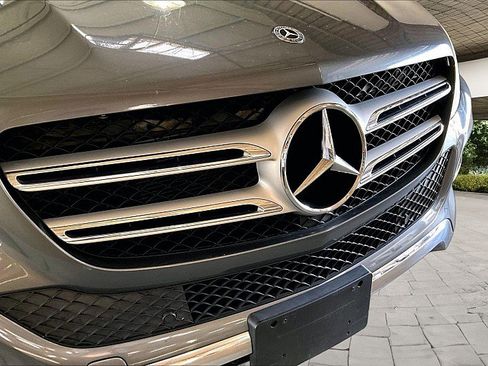 Used 2018 Mercedes-Benz GLE 350 image 24