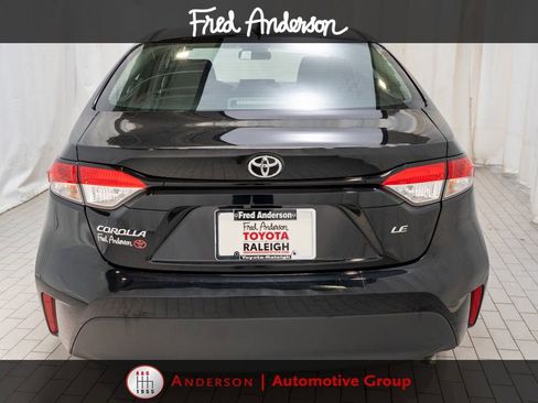 Used 2024 Toyota Corolla LE FWD image 4