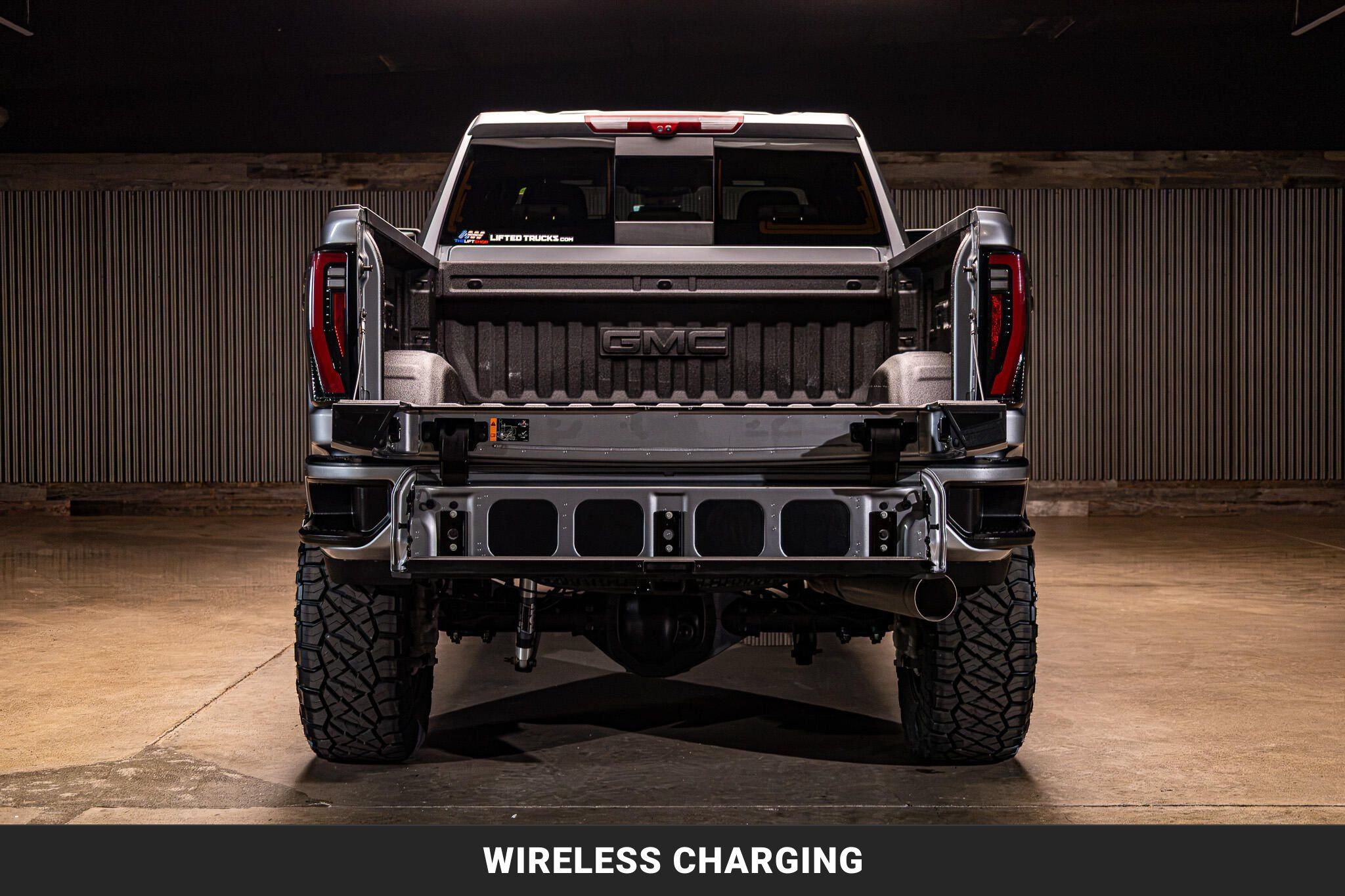 Used 2026 GMC Sierra 3500 AT4 w/ AT4 Premium Plus Package AWD/4WD image 9