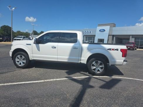 Used 2018 Ford F150 Platinum w/ Equipment Group 701A Luxury AWD/4WD image 6
