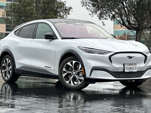 Used 2022 Ford Mustang Mach-E Premium image 2