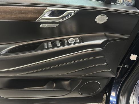Used 2024 Genesis GV80 2.5T image 17