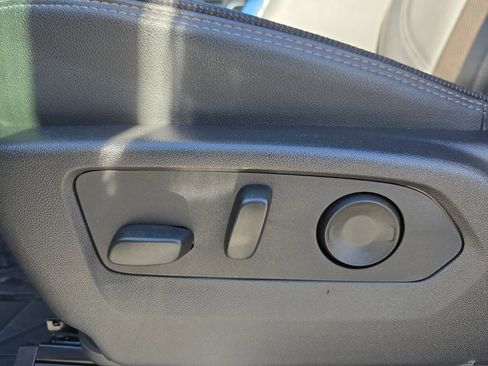 Used 2025 Chevrolet Silverado 1500 High Country w/ High Country Premium Package image 28