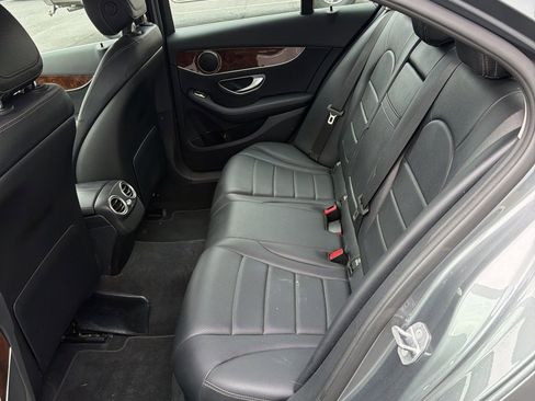 Used 2018 Mercedes-Benz C 300 Sedan image 6