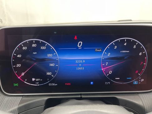 Used 2025 Mercedes-Benz C 300 4MATIC Sedan image 7