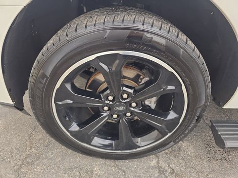 Used 2024 Ford Expedition Max Limited image 35