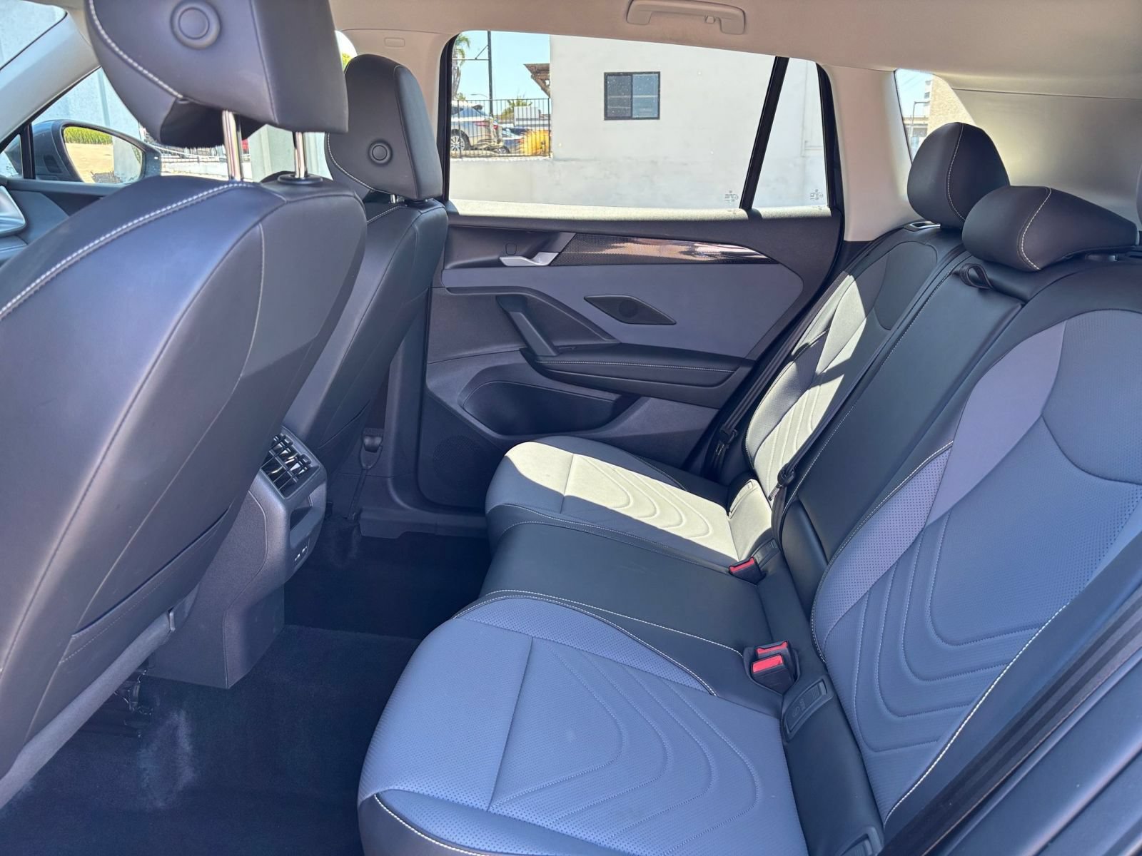 Used 2026 Volkswagen Tiguan SE AWD/4WD image 27