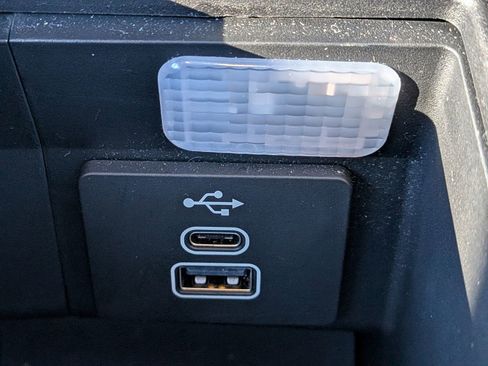 Certified 2025 Lincoln Aviator Reserve image 28