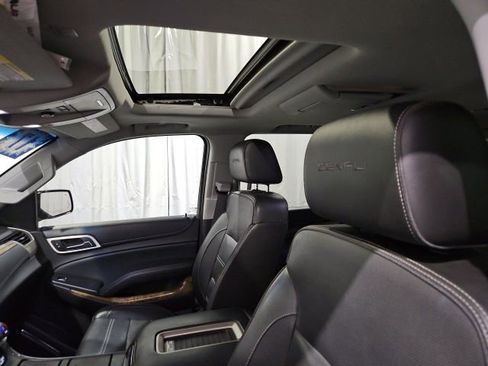 Used 2017 GMC Yukon Denali w/ Open Road Package AWD/4WD image 37